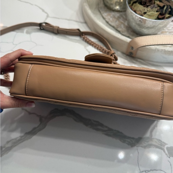 Gucci GG Marmont Matelassé Crossbody | 2 Straps | Chain & Canvas Leather - Picture 7 of 16